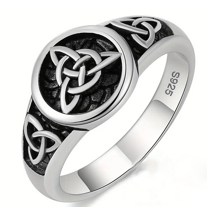 Vintage Trinity Celtic Knot Ring